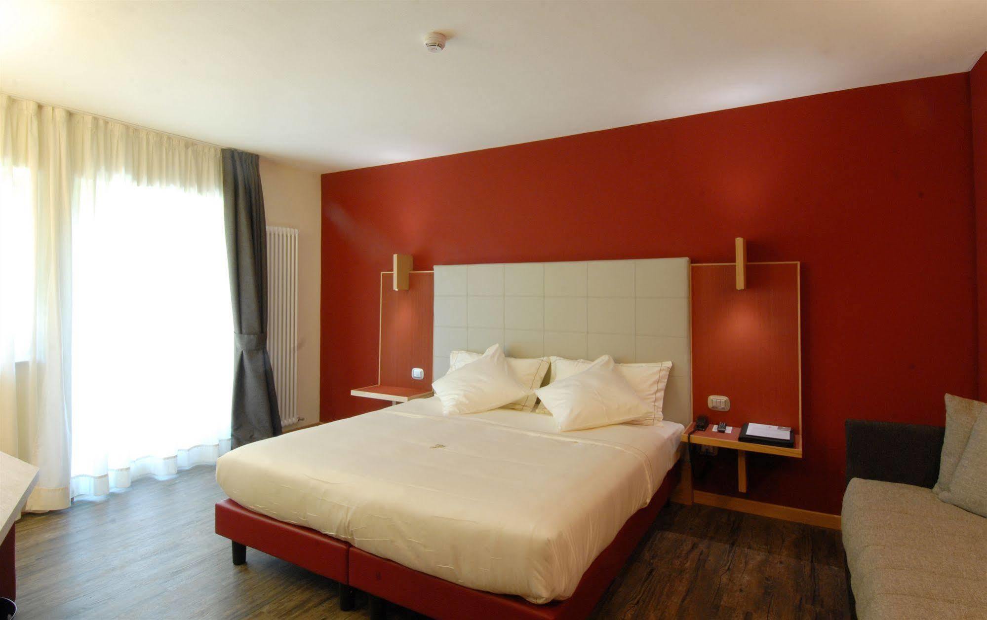 Hotel Garni Vittoria Fiera Di Primiero Exteriér fotografie